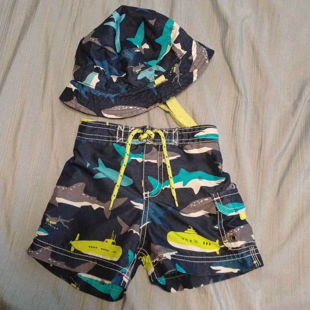 Carters 18m Boys Shark Swim Trunk and Reversable Sun Hat